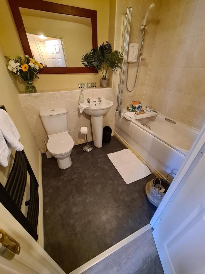 The Shambles By Spires Accommodation A Boho Styled Place To Stay Just 3 Miles From Birches Valley Visitors Centre Cannock Chase Rugeley Bagian luar foto